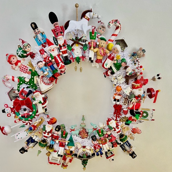 Hand made vintage wreath - Picture 3 of 3